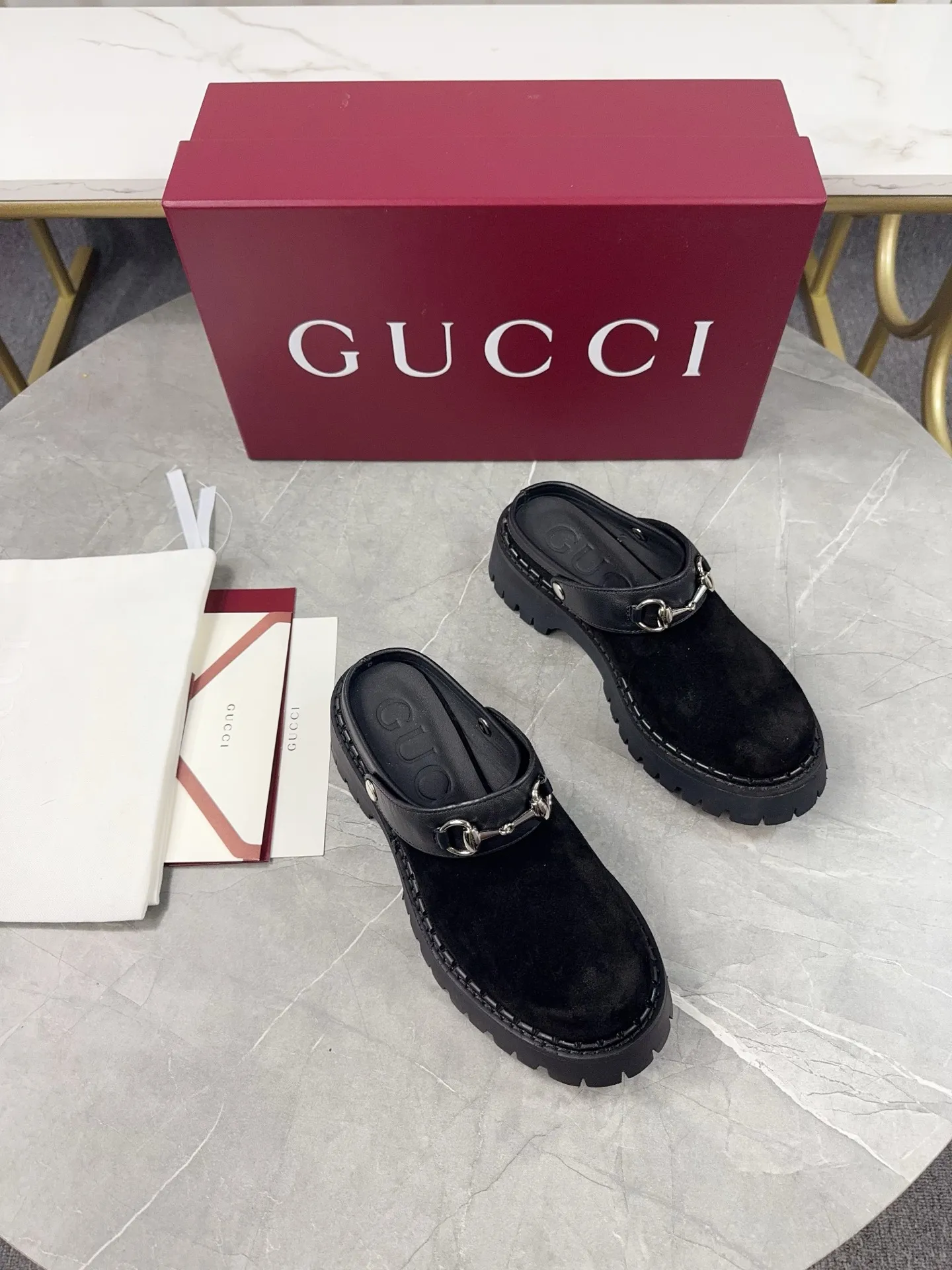 p500🐮🐮Gucci2024 new model, double GG groove thick-soled Loaf platform shoes. The original version is made 1:1. Super beautiful quality, classic model at the counter. ❶Upper: original frosted cowhide ❷Inner lining: water-dyed cowhide ❸Feet: water-dyed cowhide ❹Outsole: ultra-light original sole ❺thick sole heightening: 3.5cn ❻Packing: original packaging ❼Number: Women's 35-42 (41 42 customized, non-returnable) Men's model: 38-46 (45, 46 customized, non-returnable)
